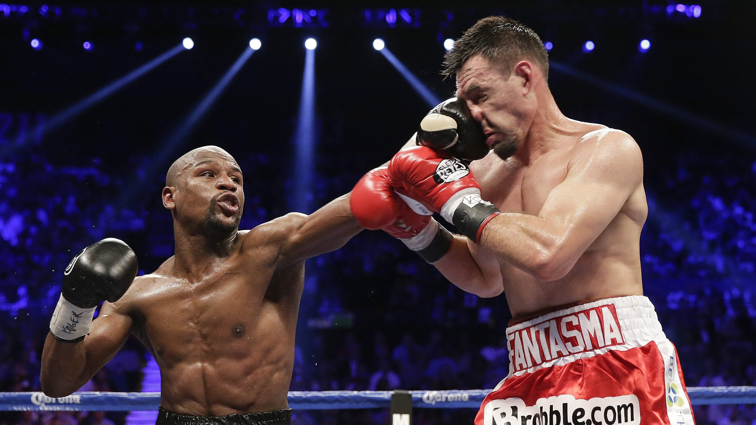 米兰体育app在线下载-《PUBGMobile》“极限操控”线下决赛,团队操作炸裂!