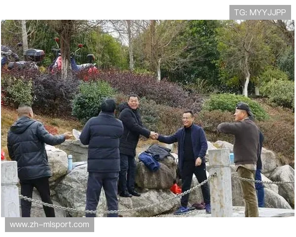 冬泳俱乐部发起极寒公益行动，老将带头受赞许