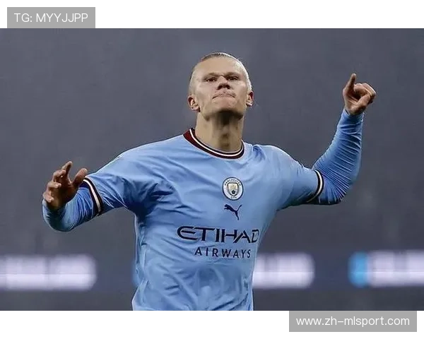 哈兰德在禁区内的跑位与射门选择被广泛学习模仿，哈兰德太强